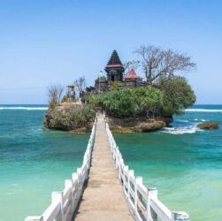 Pantai Balekambang Malang