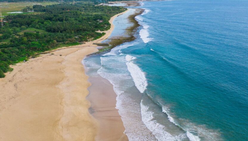 Pantai Pangumbahan Sukabumi
