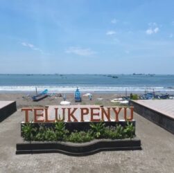 Pantai Teluk Penyu