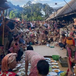 Desa Adat Sungai Utik