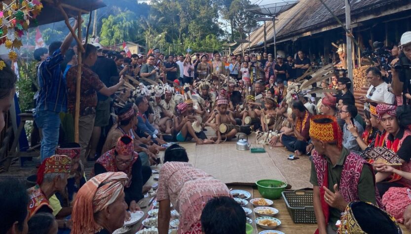 Desa Adat Sungai Utik