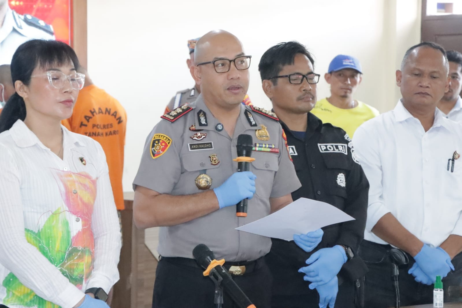 Ilustrasi penganiayaan gunung sibayak untuk artikel Polres Karo Tetapkan 9 Tersangka Penganiayaan Gunung Sibayak