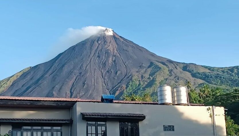 Ilustrasi gunung api sulawesi utara untuk artikel Gunung api sulawesi utara: 4 Gunung Api di Sulawesi Utara…