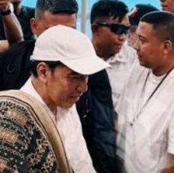 Ilustrasi jokowi di ntt untuk artikel Jokowi di NTT Disambut Ribuan Warga di Bandara El Tari